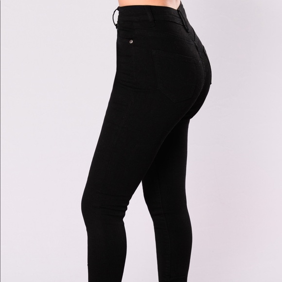 Fashionnova Scottsdale HighWaist Black Skinny Jean - Picture 4 of 6
